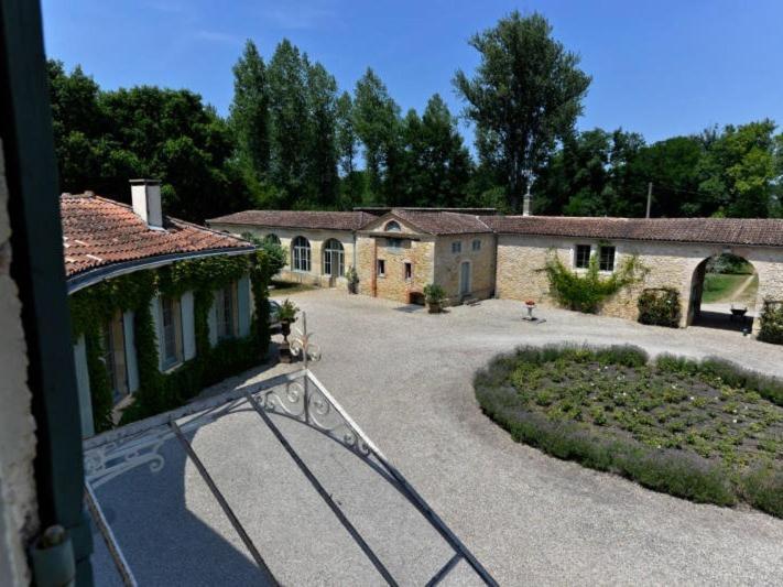 Chateau De L'Isle - Chambres D'Hotes Castelnau-de-Médoc Exterior foto